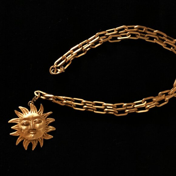 DKNY (Donna Karan) Runway Couture 39" Gold Sunface Chain Necklace - Picture 2 of 3